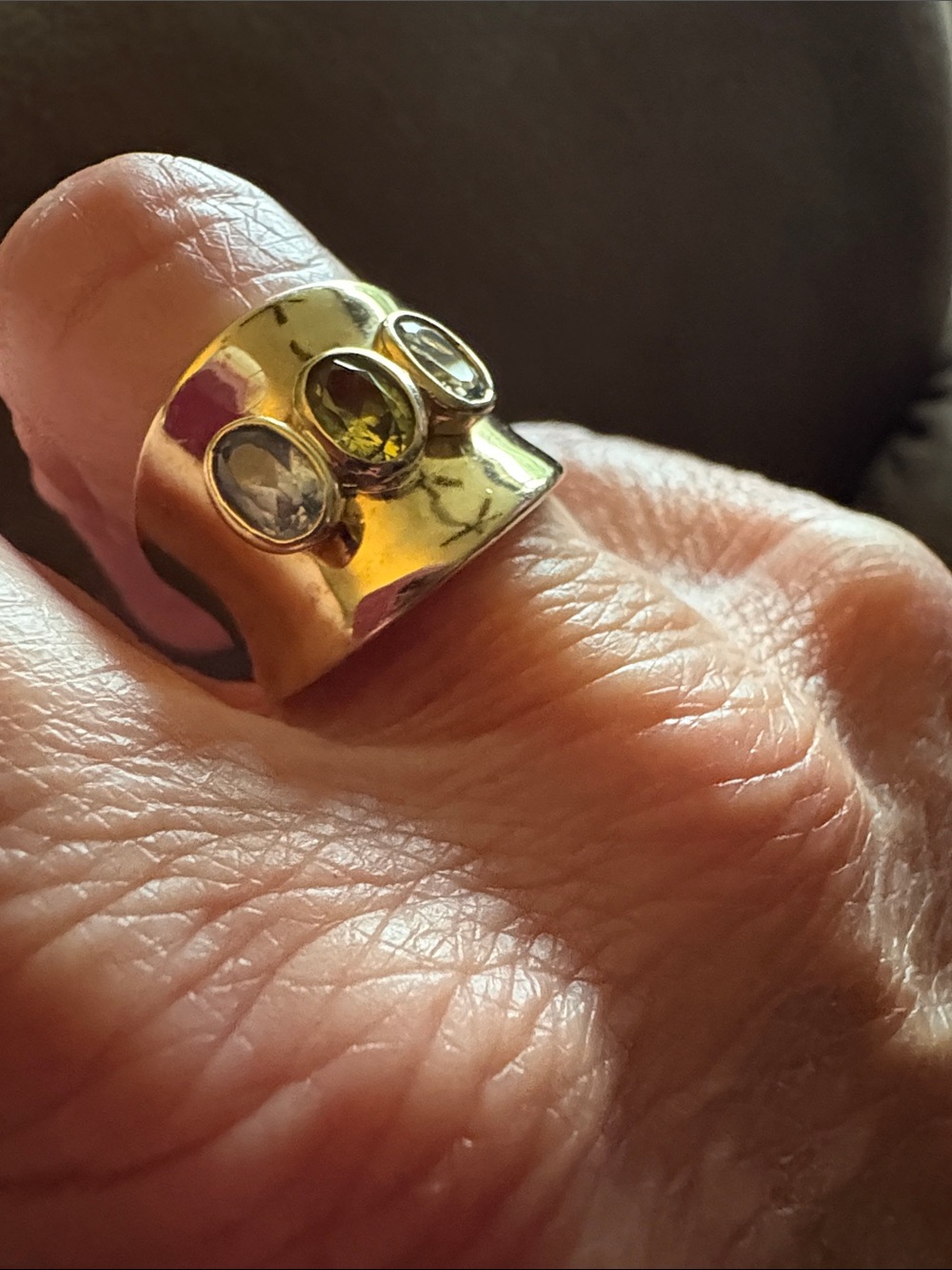 Ring, Custom Made 10kt Ring
Only 1 Ever Made
3 GENUINE Oval Stones
BlueGreenBlue